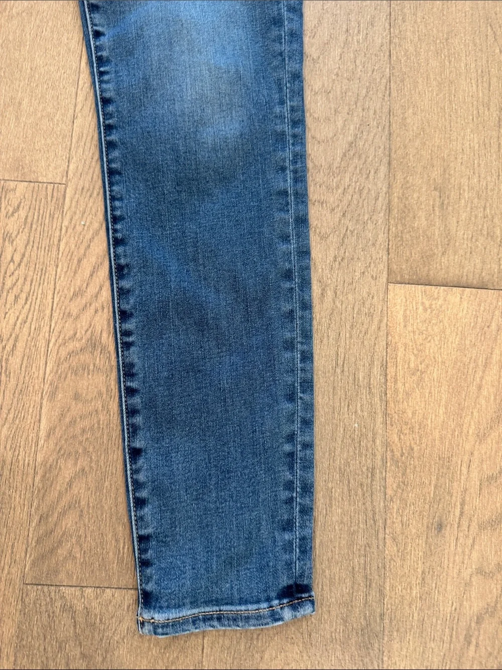 AE Next Level High-Waisted Jegging Comfort Stretch Womens 10 Regular Medium Wash